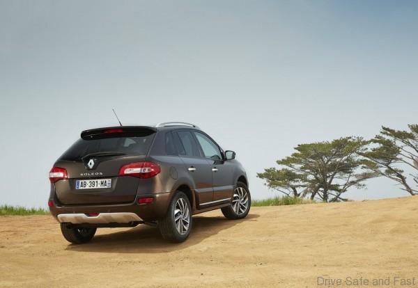 Renaultsuv-4