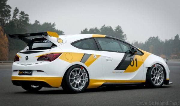 TCRAsia_Opel-Motorsports-OPC-GTC-side_med
