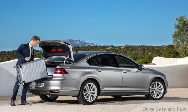 Volkswagen-Passat_2015_6