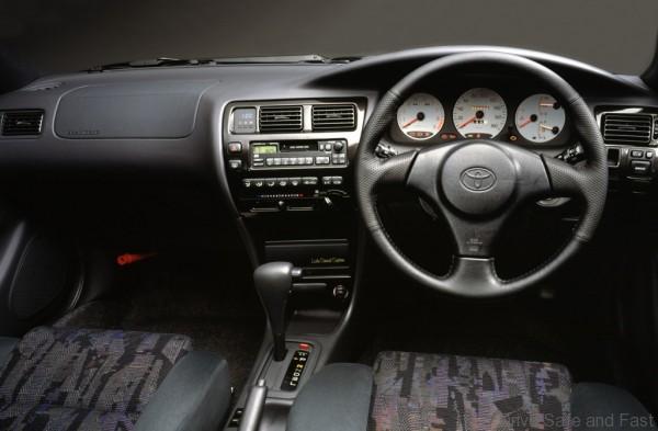 toyota_corolla_1991_wallpapers_1