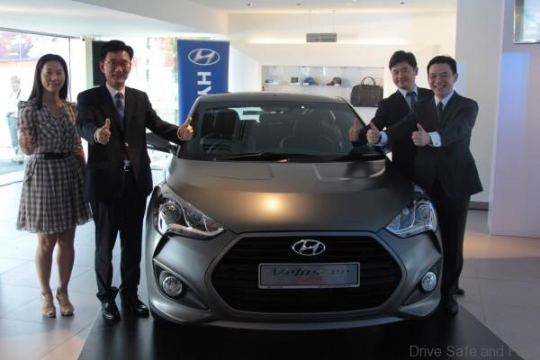 Unveiling of the Veloster Turbo L-R Ms Audrey Byun, Mr Sang-Min Park, Mr Joonmo Ahn & Mr Lau Yit Mun