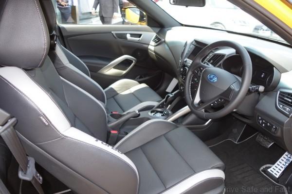 Veloster-7