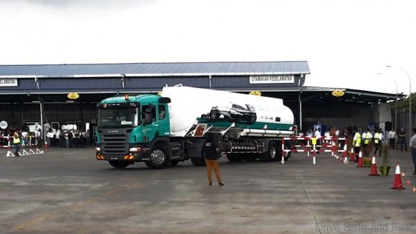 MICHELIN @ PETRONAS FM Drive 2015_1