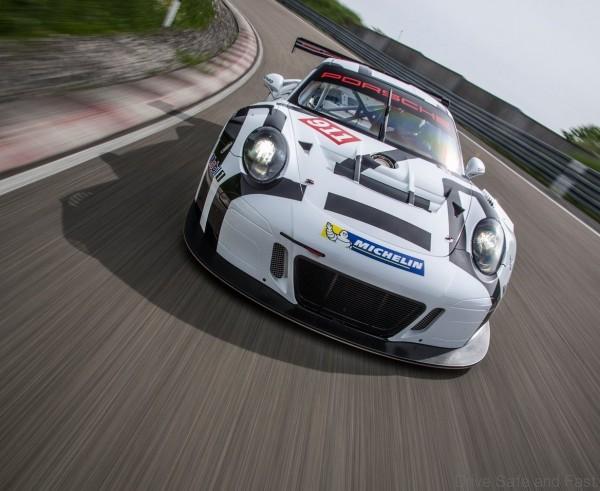 Porsche-911_GT3_R_2016_03