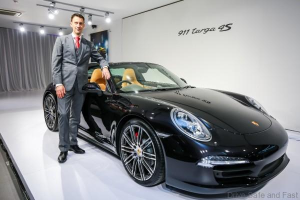 Porsche Arnt Bayer, CEO SDAP with 911 Targa 4S (1)