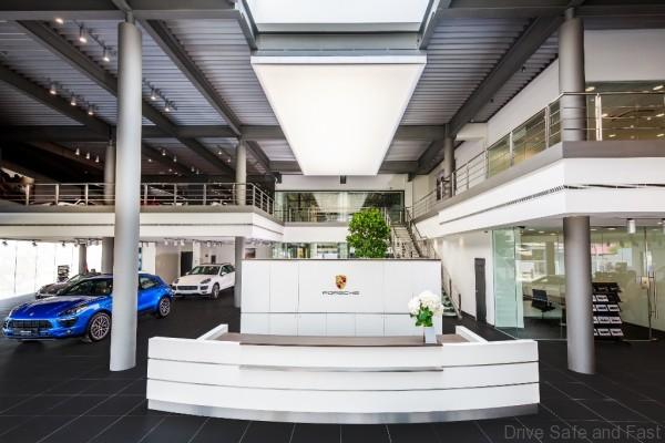 Porsche CSB_Interior Facade