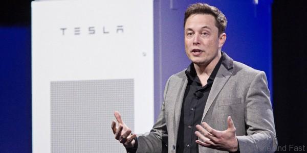 Tesla Stock Slips Below US$200 As Musk Focuses On Twitter