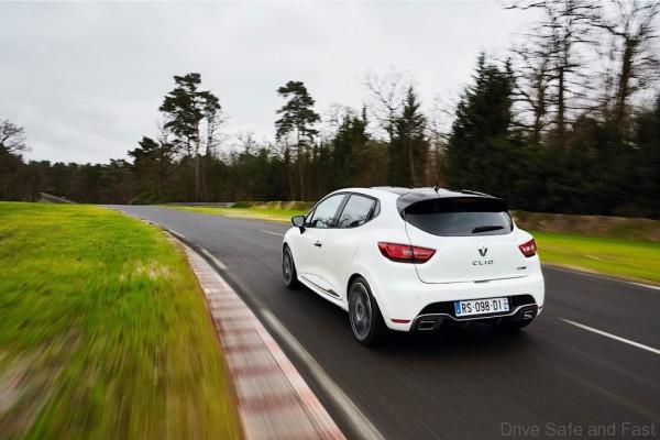 Clio-RS220-2