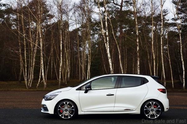 Clio-RS220-5