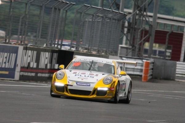Car #18 / 100 PLUS Racing Team / Vutthikorn INTHRAPHUVASAK / THA - Porsche Carrera Cup Asia at Fuji Speedway - Japan