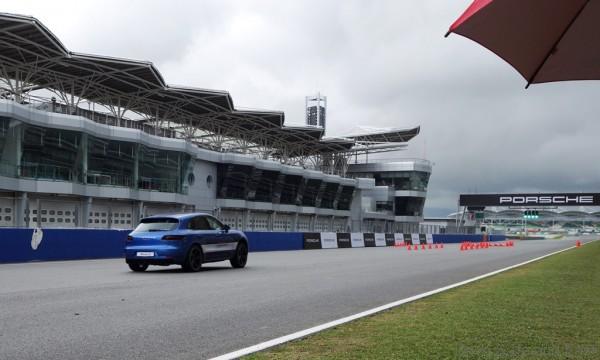 Porsche-Driving-Experience-20