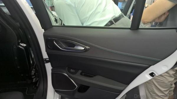 Alfa-Giulia-Interior-10