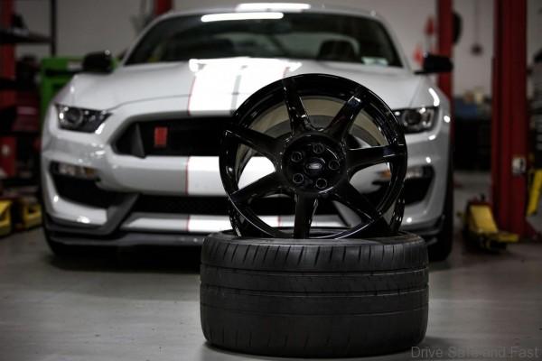 Ford-Mustang-Shelby-Wheels