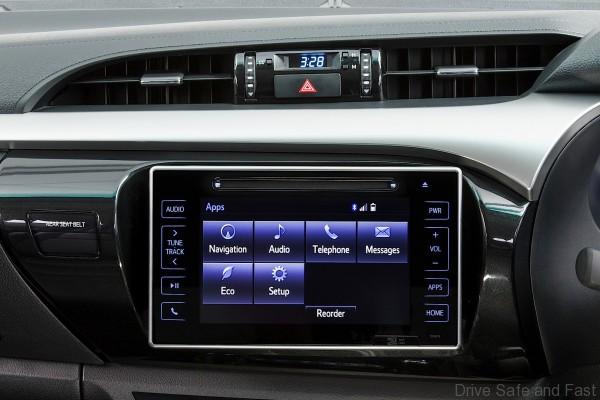 Hilux-Interior-2