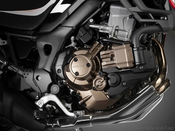 Honda_crf1000l_africa_twin_action5