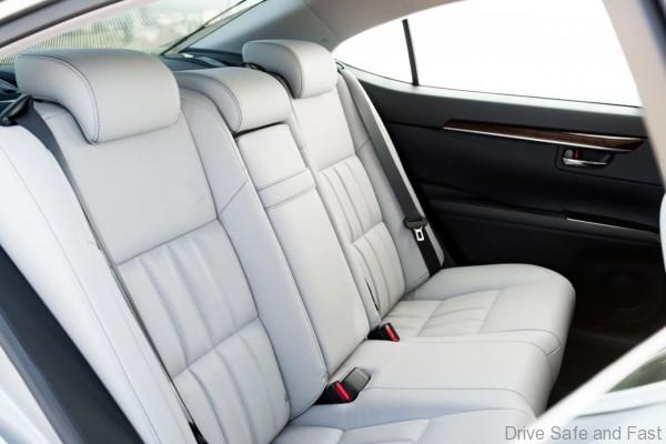 Lexus-Ex350-ES300h-7