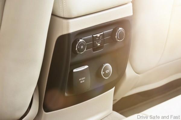New Ford Everest-Power Outlet-Flaxen
