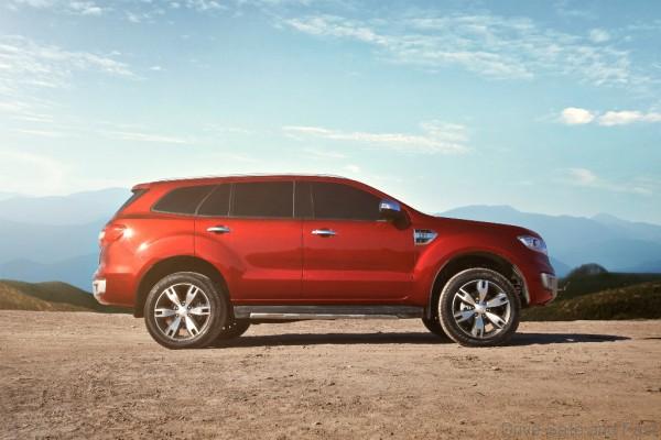 New Ford Everest-Side