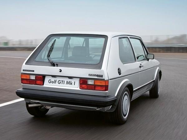 Volkswagen-Golf_I_GTI_1976_4