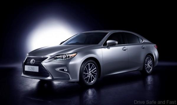 ES 250 Luxury-3-Quarter Front View