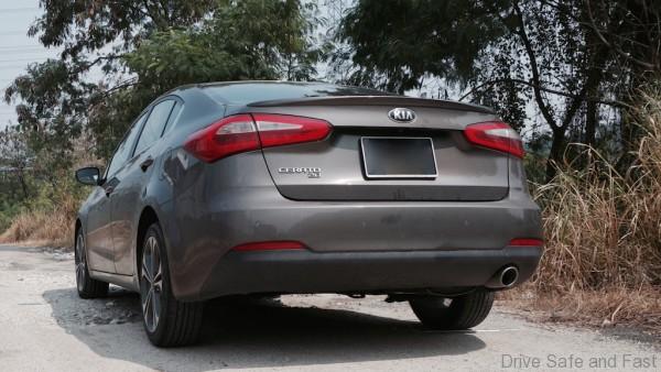 Kia Cerato rear