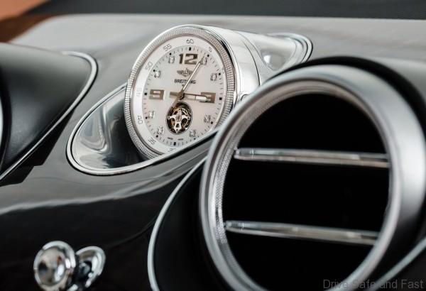 Bentley-Bentayga_2016_16