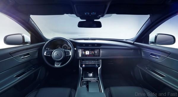 JAGUARXF_S_Interior_02
