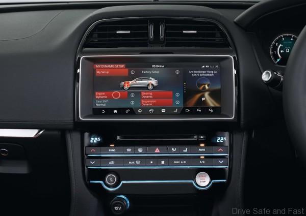 Jaguar-F-Pace_2017_1024x768_wallpaper_31