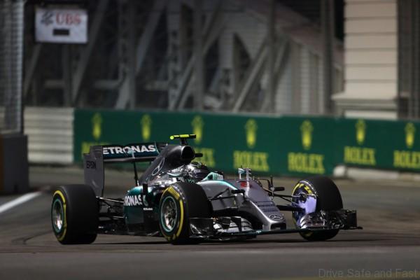 Mercedes AMG Petronas F1 Singapore 2015 (4)