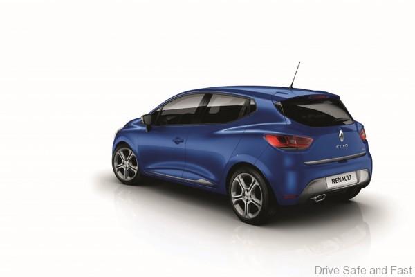 New Renault CLIO GT LINE_Malta Blue colour 1