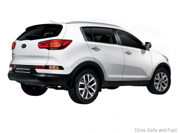 Sportage-2WD-rear-side-view