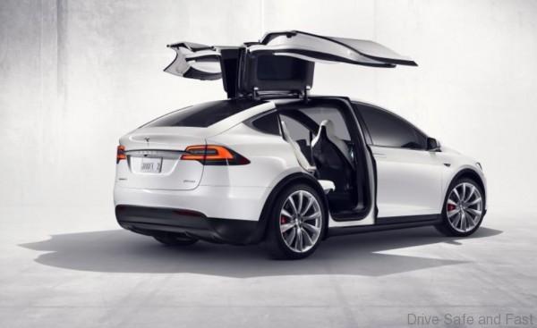 Tesla-Model-X-2
