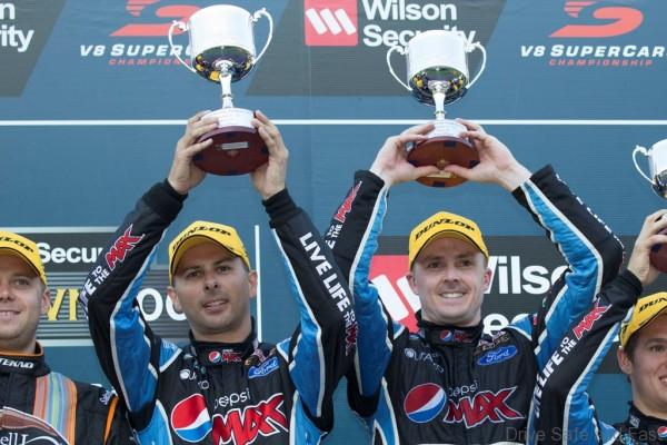 V8 SUPERCAR CHAMPIONSHIP SANDOWN