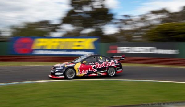 V8 SUPERCAR CHAMPIONSHIP SANDOWN