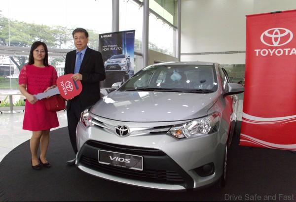 WOW 02_Ms Hei Lay Tin from Johor Bahru with her Vios J  (AT)