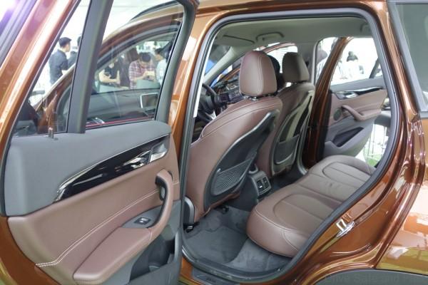 BMW-X1-4
