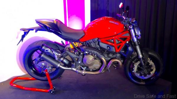 DUCATI- - 7