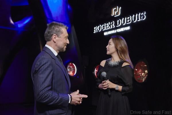 Ms Hee Seon shares her enthusiasm for the Velvet High Jewellery timepiece with Mr Jean-Marc PontrouC¦º, CEO of Roger Dubuis