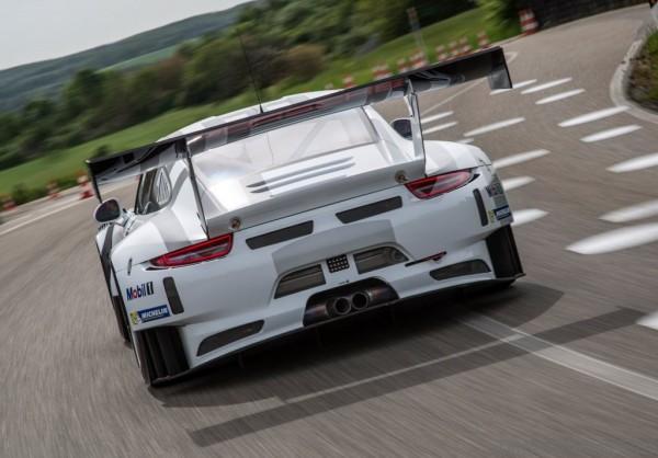Porsche-911-GT3-R-1