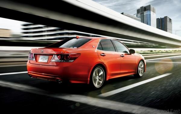 Toyota crown majesta14