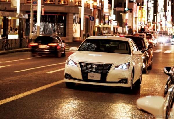 Toyota crown majesta9