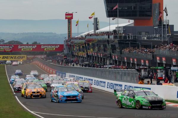 V8 SUPERCAR CHAMPIONSHIP BATHURST