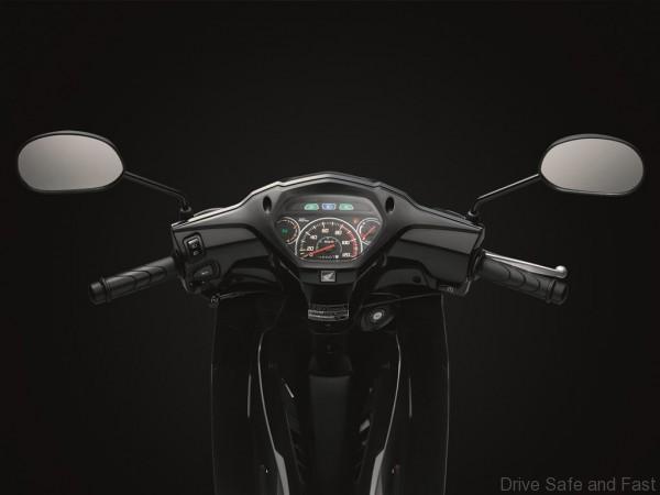 03 Cool LCD speedometer for clear, easy and quick monitoring