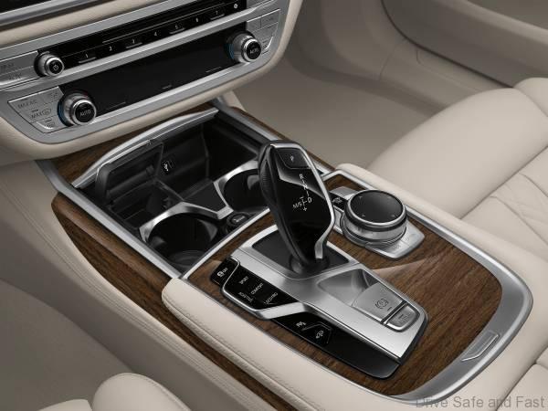BMW 7 Series Adaptive (2)