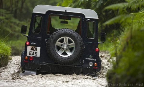 Land_Rover-Defender_7