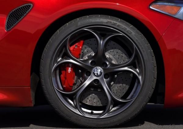 alfa_romeo_giulia_quadrifoglio_13