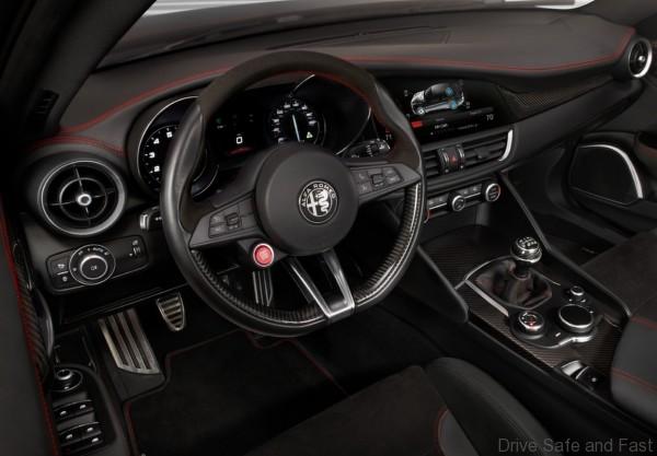 alfa_romeo_giulia_quadrifoglio_18