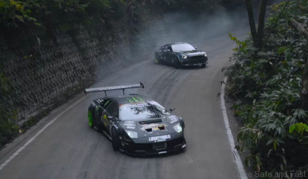 Ultimate Muscle Car Vs Supercar Drift-off!
