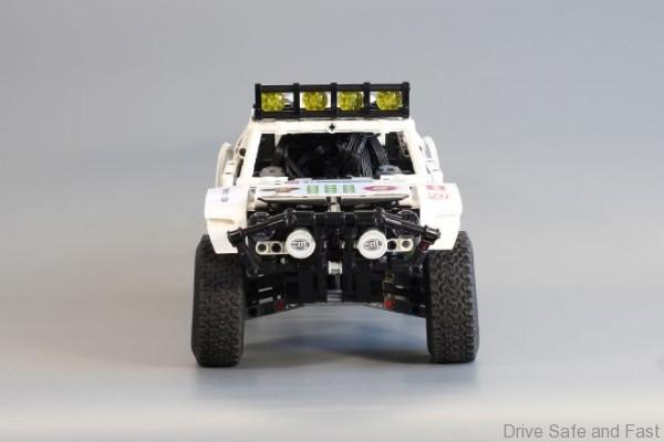 lego-trophy-truck-double-trouble