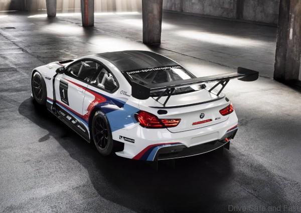 BMW M6 GT3 Delivered To 2016 Race Teams3
